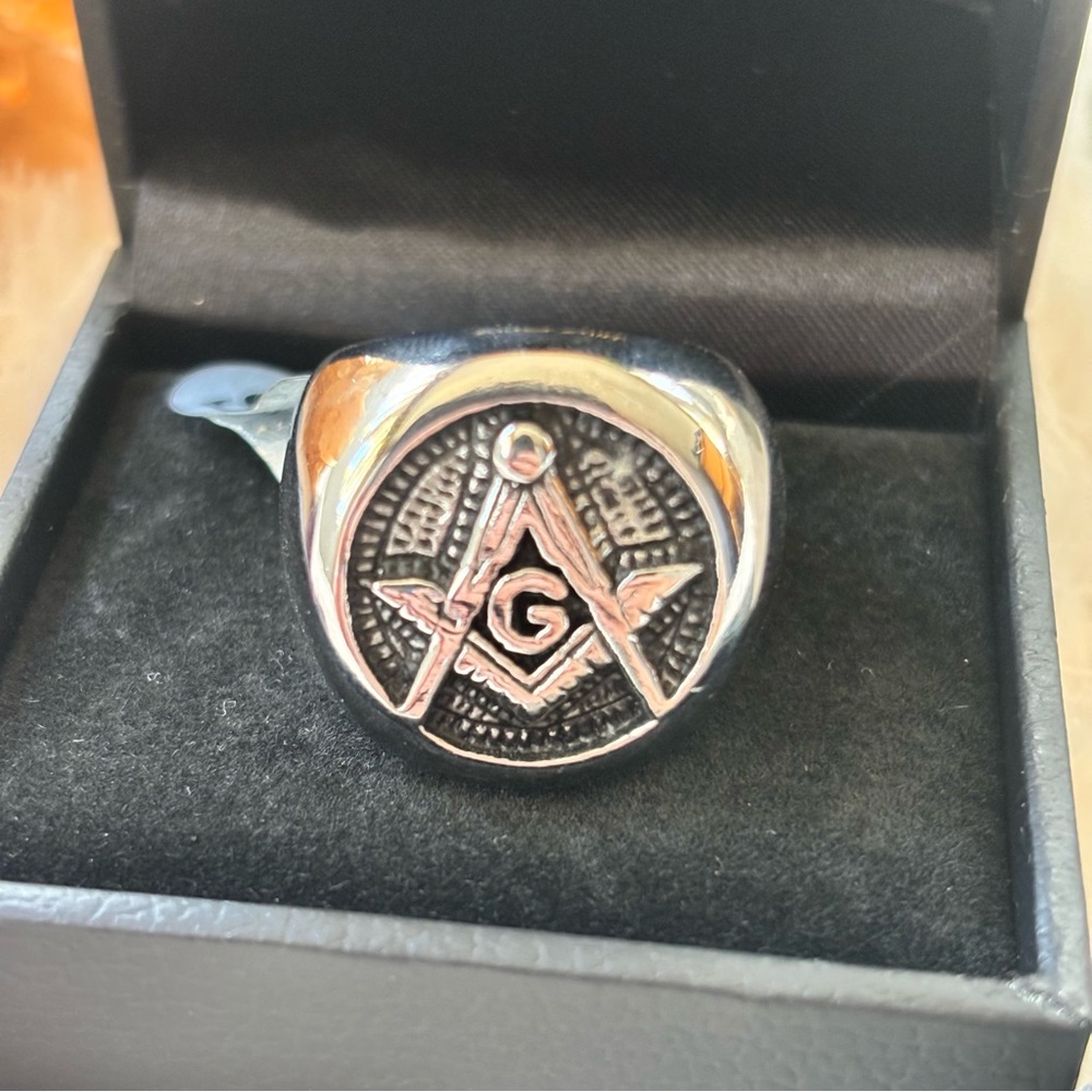 Mason Master’s Ring Silver & Black (Grand Masters Ring) - Picture 7 of 7